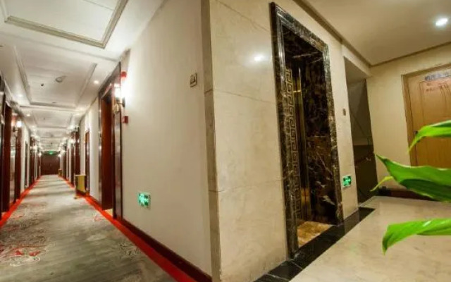 Urban Sunshine Hotel