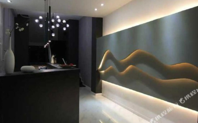 QIXI hotel