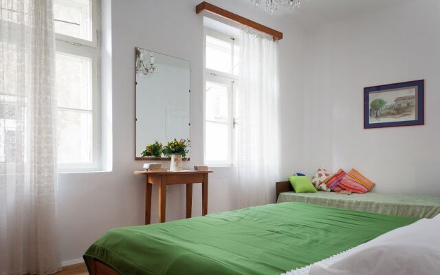 Holiday house Kuka - 100m from the sea : Podgora, Riviera Makarska