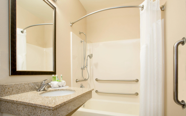 Muncie Place Hotel & Suites