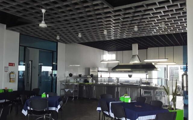 Hotel Iguanas de Los Llanos