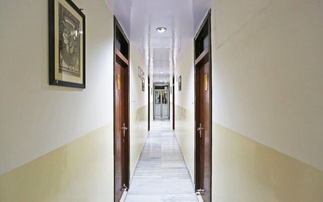 OYO 9628 Hotel Fort