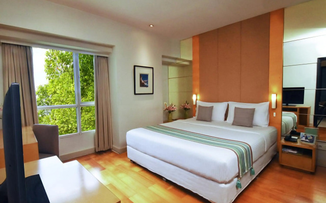 Somerset Berlian Jakarta