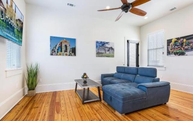 3BR Loft on Carondelet by Hosteeva