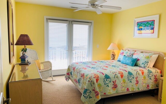 Majak Moments 7 Bedroom Home by RedAwning