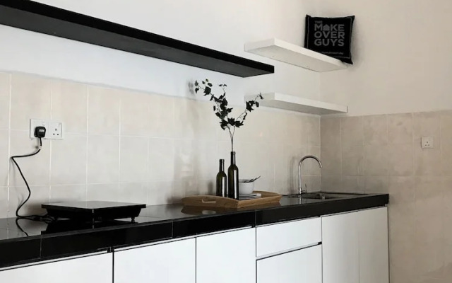 Boulevard Service Suites at Jln Kuching