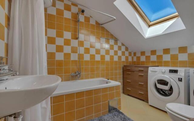 Apartment Sea breeze Makarska