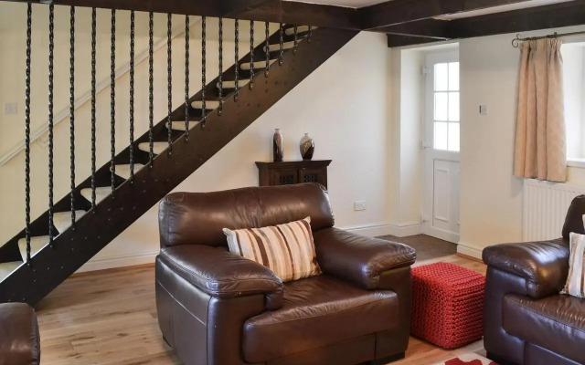 Granary Cottage - UK10994