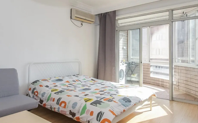 iFamily Apartment Hongfeng Branch