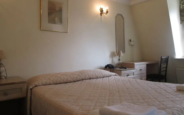 Brompton Hotel London