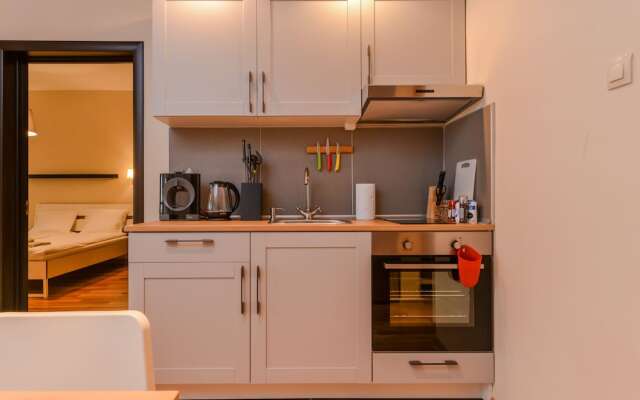 FM Premium 2-BDR Apartment - Charming Murphy Str
