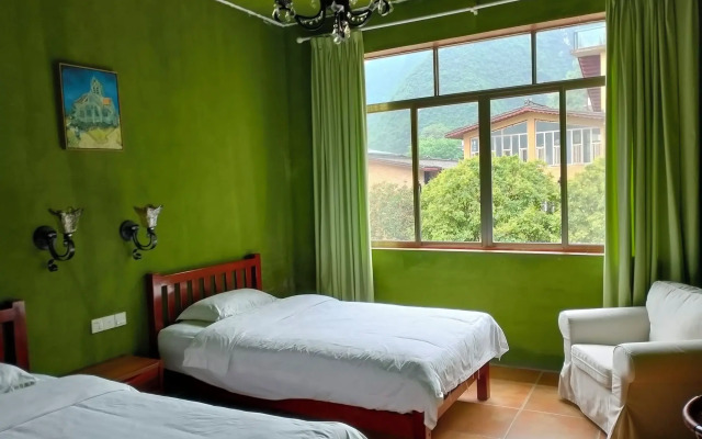 Yangshuo Eden Inn