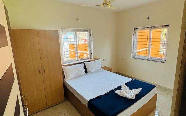 Goroomgo Golden Homes Puri