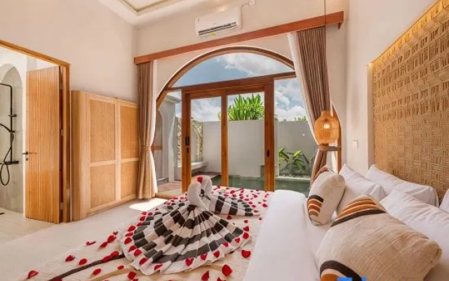 2BR Tropical Villa in Ubud with Private Pool – Guest Rooms – Ubud