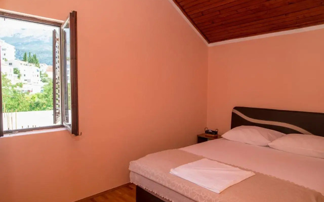 Apartment Quince