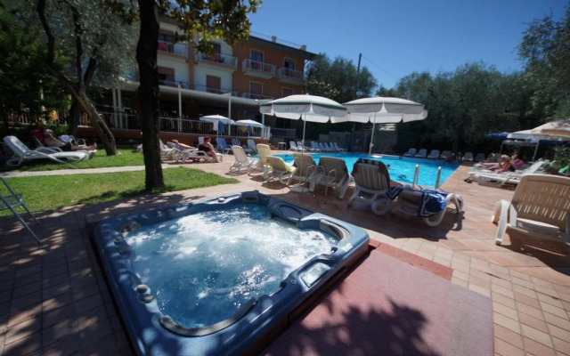 Hotel Alpi