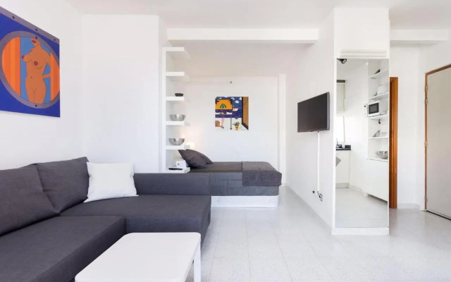 Perla's House Studio with incredible sea view