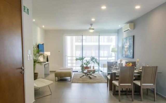 Lunada Condo by Bric