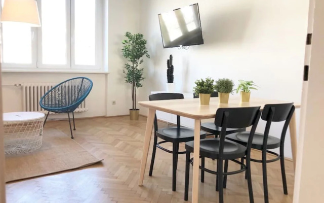 Lovely Apartment directly at Naschmarkt