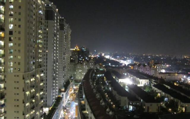 Hawaiian Bay Apartment at MOI Kelapa Gading