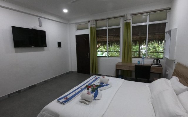 Dhangethi Inn Hotel