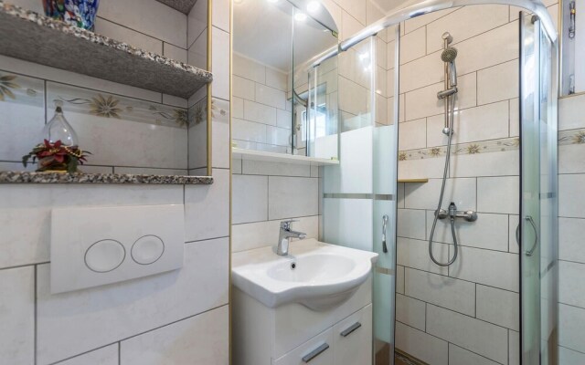 Beautiful Apartment in Barbariga With 1 Bedrooms and Wifi