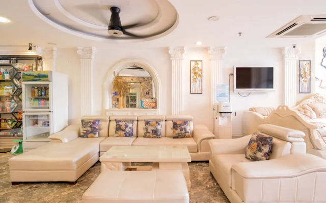 C'Lavie Hotel - Saigon Airport Hotel