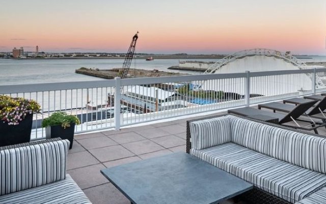 Global Luxury Suites at Seaport East