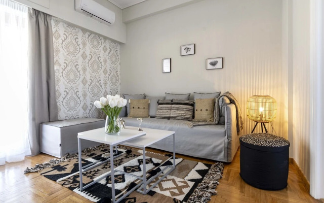 “Dandelion” apartment with an Acropolis view