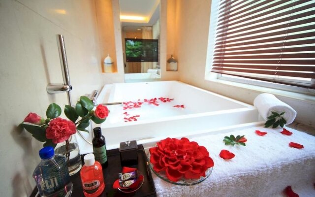 Tengchong Guanfang Hotel