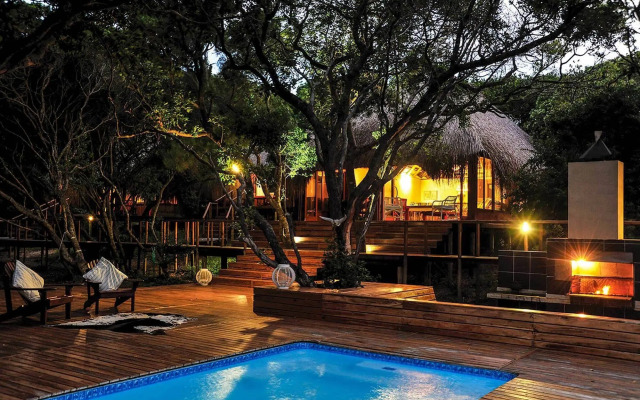 Machangulo Beach Lodge