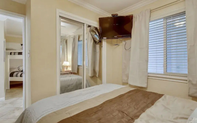 Seascape 1108 - 2 Br Condo