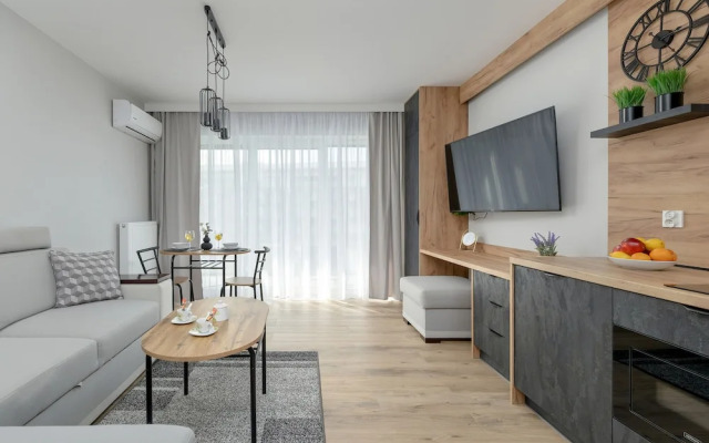 Amazing Studio With Balcony by Renters