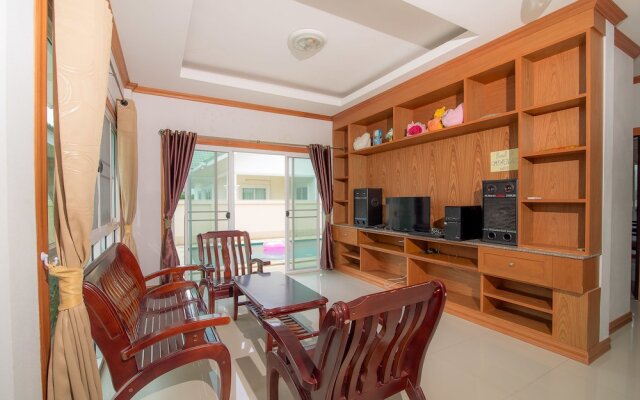 Baan So Nice Party Pool Villa