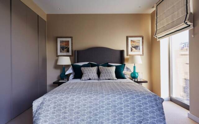 4 Bedroom House in Battersea Sleeps 7