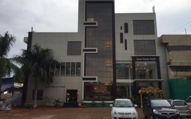 Hotel Grand Basant