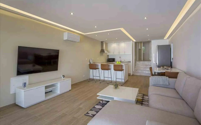 Vicky Rae Beach House
