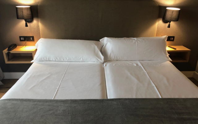 Nuria Hotel