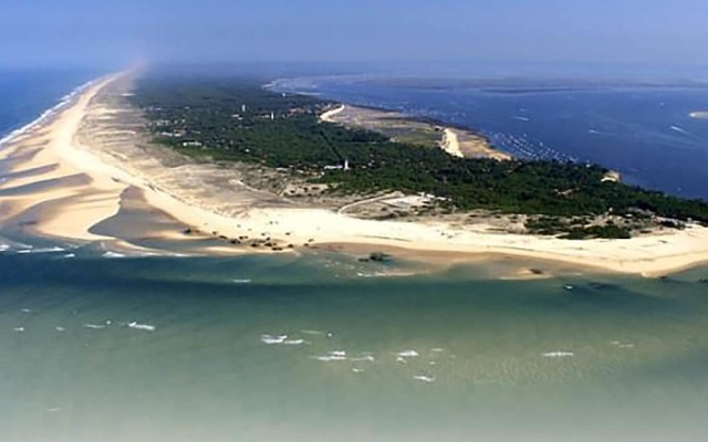 Luxury Villa in Lege-cap-ferret With Swimming Pool