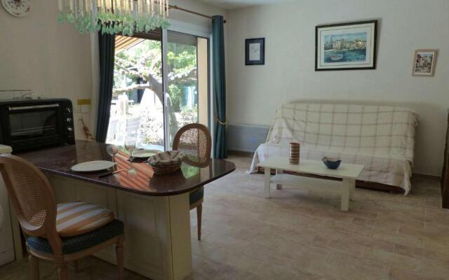 Appartement Le Lavandou, 2 pièces, 4 personnes - FR-1-308-115