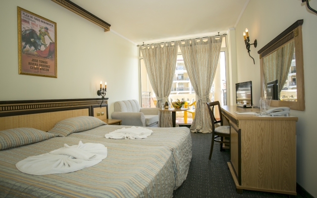Andalusia Beach Hotel & Aqua Park - All Inclusive