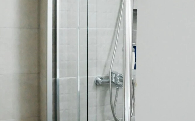 Newly Renovated Athenian Apt