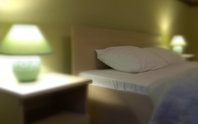 Отель Sleep at Home