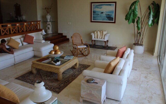 Puerta del Mar Cozumel