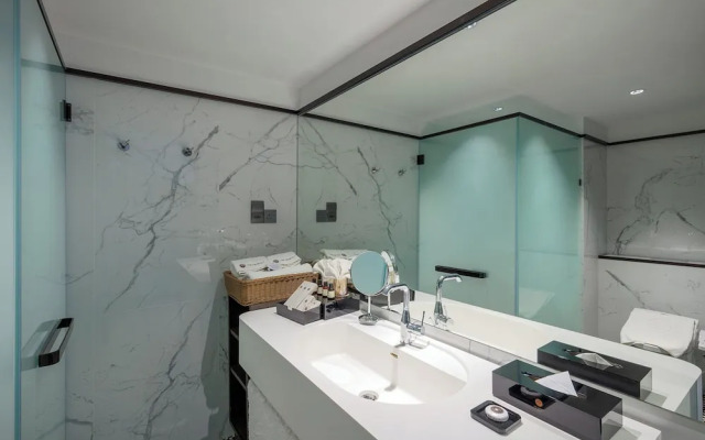 The George Penang by The Crest Collection