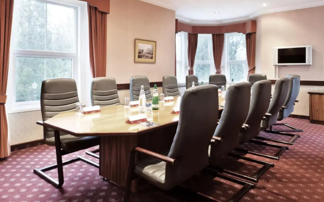 Copthorne Effingham Gatwick Hotel