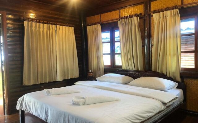 Hadson Resort