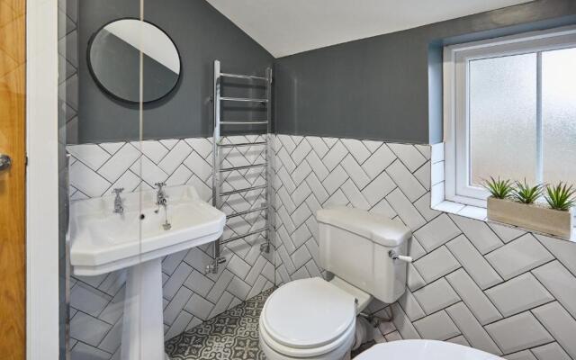 Host Stay Bird s Nest