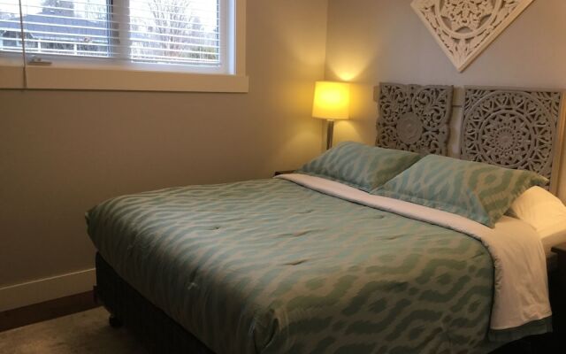 Chef's House Okanagan by Elevate Rooms