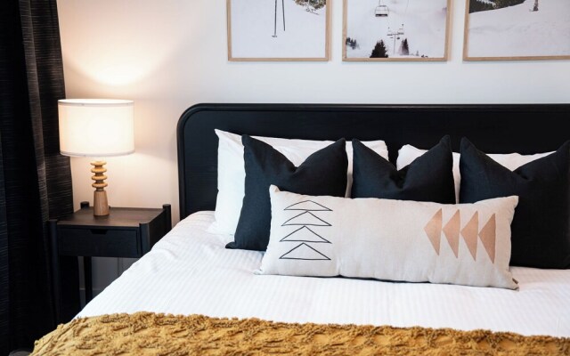 The Selkirk House by Revelstoke Vacations